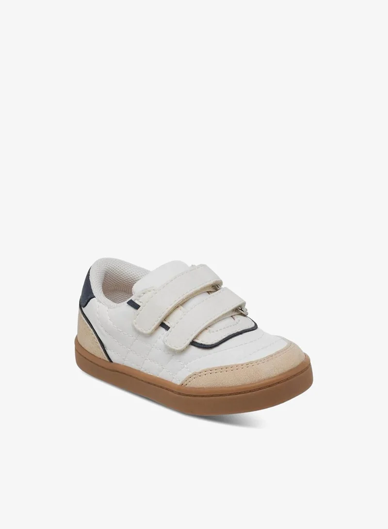 بيرفيت حذاء رياضي للأولاد بشريط لاصق